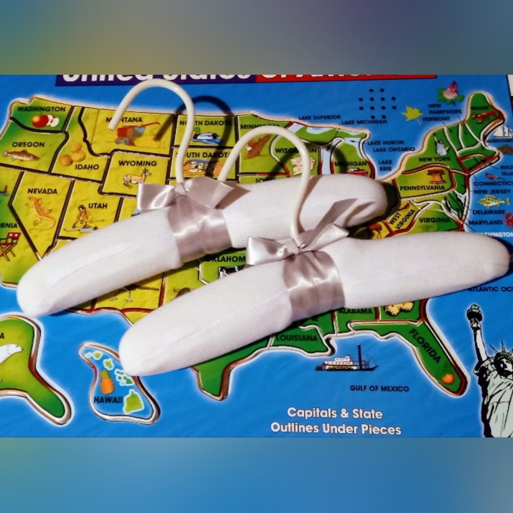 🤍 Satin Baby Clothes Hangers - Set of Two